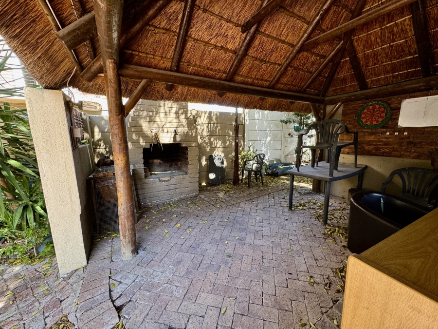 To Let 2 Bedroom Property for Rent in Table View Western Cape